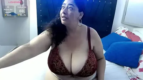 bubis_laru53 webcam model stream image