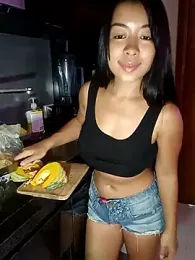 AsianTeen-BigBoops webcam model stream image