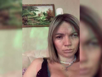 Ella-Pearlie webcam bongacams model stream image
