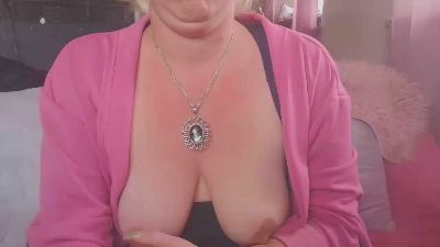 blondgift webcam model stream image