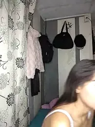 mailovess webcam model stream image