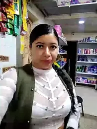 Ariana-pp03 webcam model stream image