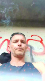 99vers8uncut webcam model stream image