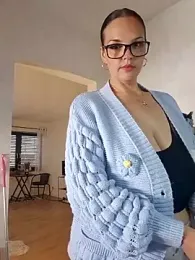 JUJUICY- webcam model stream image