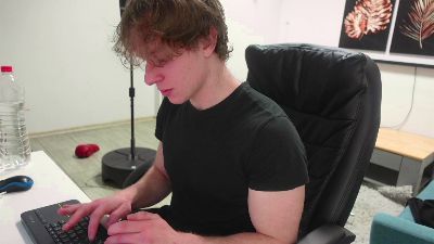 Charles_Dreams webcam model stream image