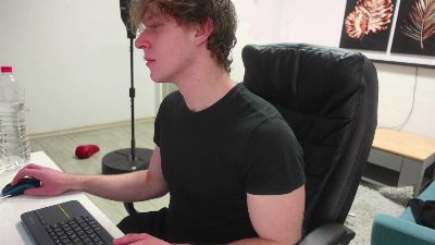 Charles_Dreams webcam model stream image