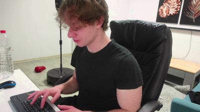 Charles_Dreams webcam model stream image