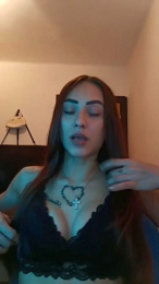Luciavolvi4 webcam model stream image