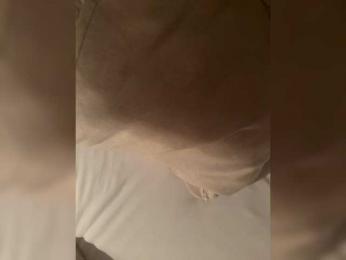 AdellCros webcam model stream image