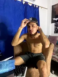 Kriss_Edwards webcam stripchat model stream image