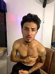 Kriss_Edwards webcam model stream image