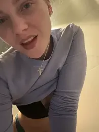 ValenciaShock webcam model stream image