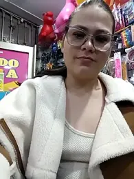 Vale_Saenzz webcam model stream image