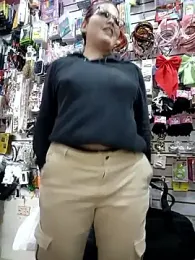 Vale_Saenzz webcam model stream image