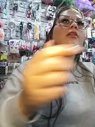 Vale_Saenzz webcam model stream image