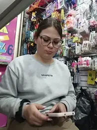 Vale_Saenzz webcam model stream image