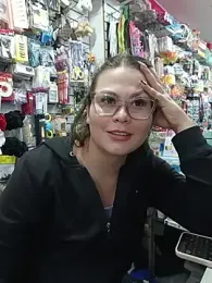 Vale_Saenzz webcam model stream image