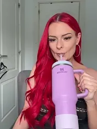 FariBanxOfficial webcam model stream image