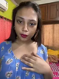 Prettybitchfucksu webcam stripchat model stream image