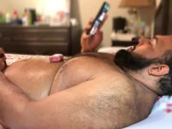 avithesecretary webcam model stream image