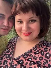 Big--tits webcam model stream image