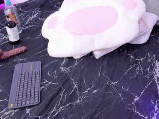 madelanecoote webcam model stream image