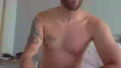 UndercoverDilf webcam model stream image