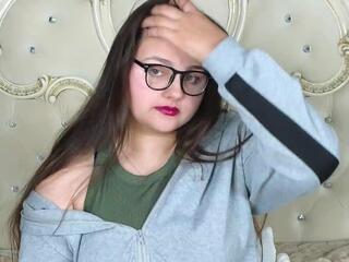Bella Niht webcam model stream image