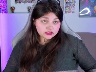 Bella Niht webcam model stream image