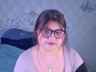 Bella Niht webcam flirt4free model stream image
