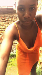 Meemshaki webcam model stream image
