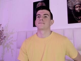 Mikael Slow webcam model stream image