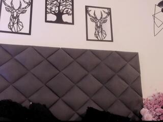 Mikael Slow webcam model stream image