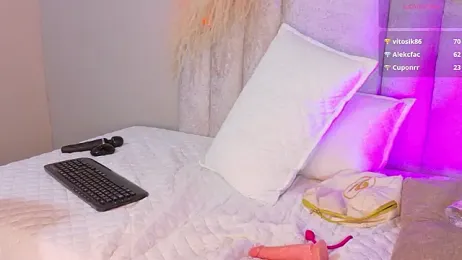 Sheinny_brown1 webcam model stream image