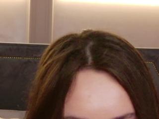 Laura Brigs webcam model stream image