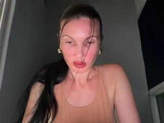Onna Lovely webcam model stream image