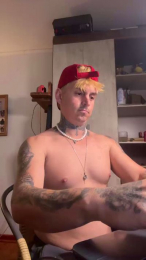 Mikapone webcam model stream image