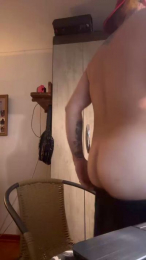 Mikapone webcam cam4 model stream image