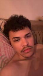 Lipino webcam model stream image