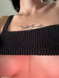 kikidoll webcam model stream image