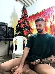 giannis090 webcam stripchat model stream image