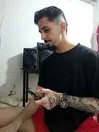 giannis090 webcam model stream image
