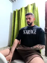 giannis090 webcam model stream image