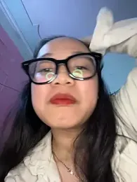 Leeeeiu webcam stripchat model stream image