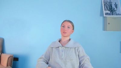 AdelleDinges webcam cam4 model stream image