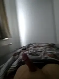 OssiBigCum webcam model stream image