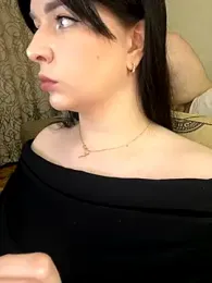 Poly_Nick webcam model stream image