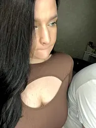 Poly_Nick webcam model stream image