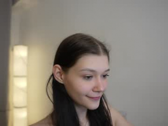 kelly_ember webcam model stream image