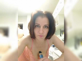 Love_is_life_2025 webcam model stream image
